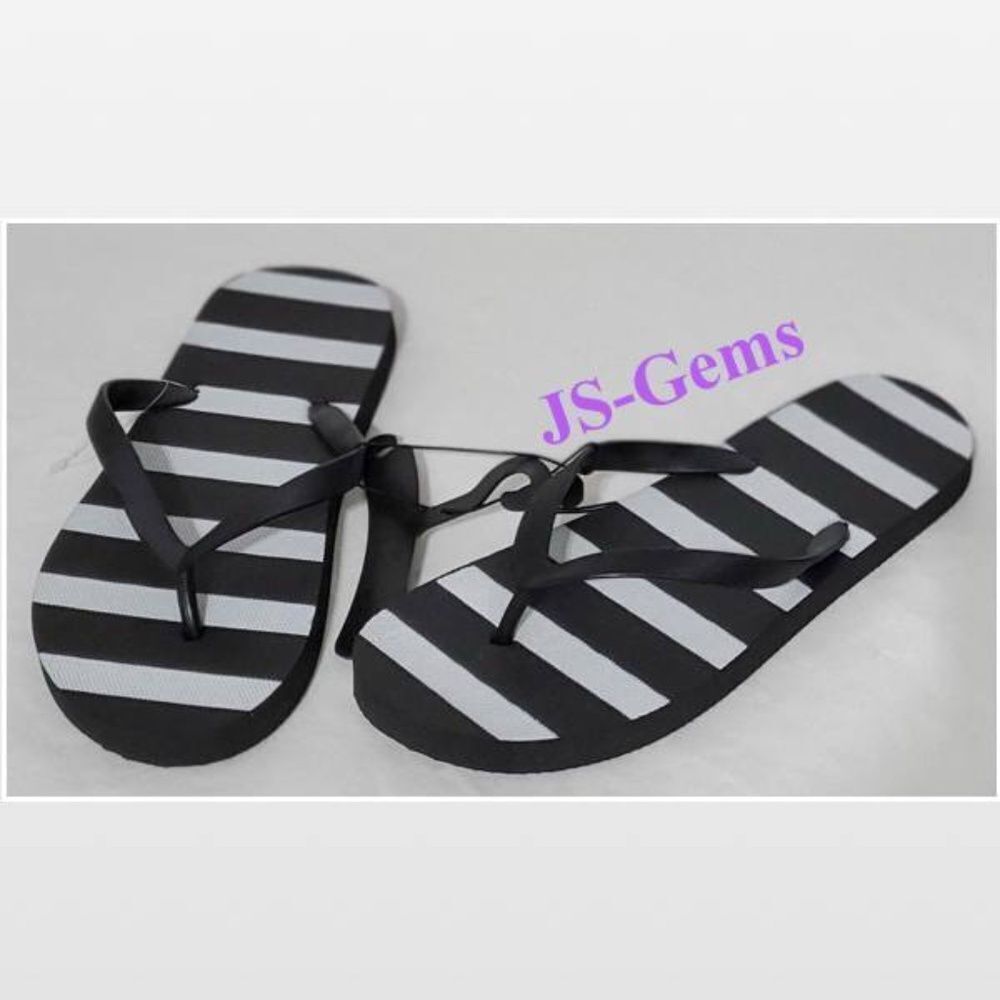 New Women Flip Flops Black & White Striped Sandals